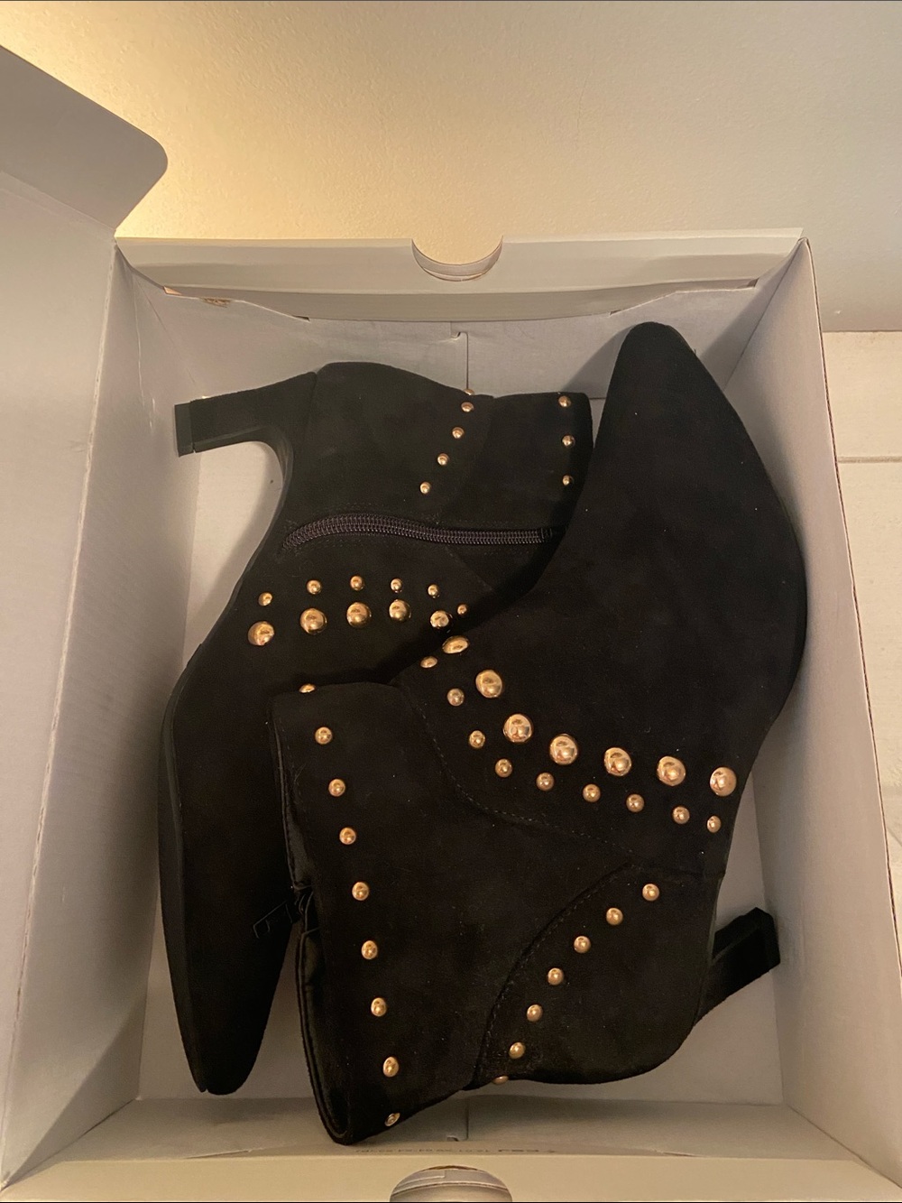 Comfort Est. 1946 by Cato Black Faux Suede Gold Stud Ankle Boot 9W NIB Moto - Picture 10 of 10